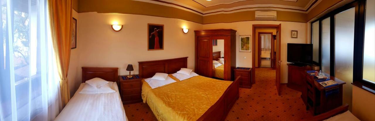 Crama Haiducilor Cluj-Napoca Extérieur photo